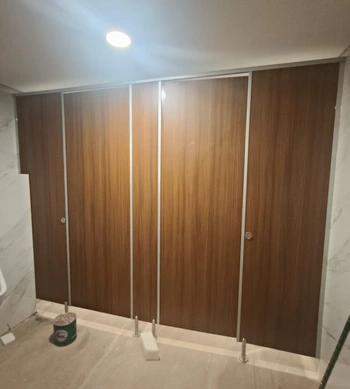 project cubicle toilet tanggal: 2025-07-01 00:00:00